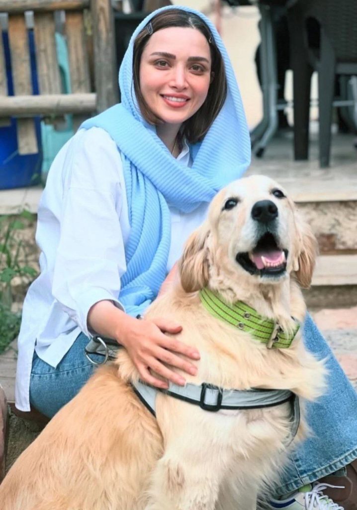 بهنوش طباطبایی با سگ غول پیکرش سوژه شد + عکس