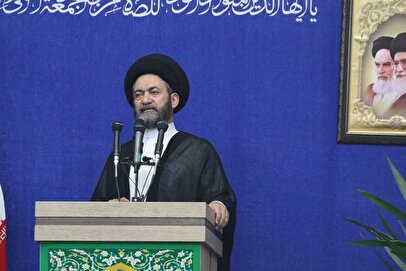 امام جمعه اردبیل: از آقای رئیس جمهور می‌خواهیم به بعضی از وزیران تذکر دهند که وزارت جای آزمون و خطا نیست