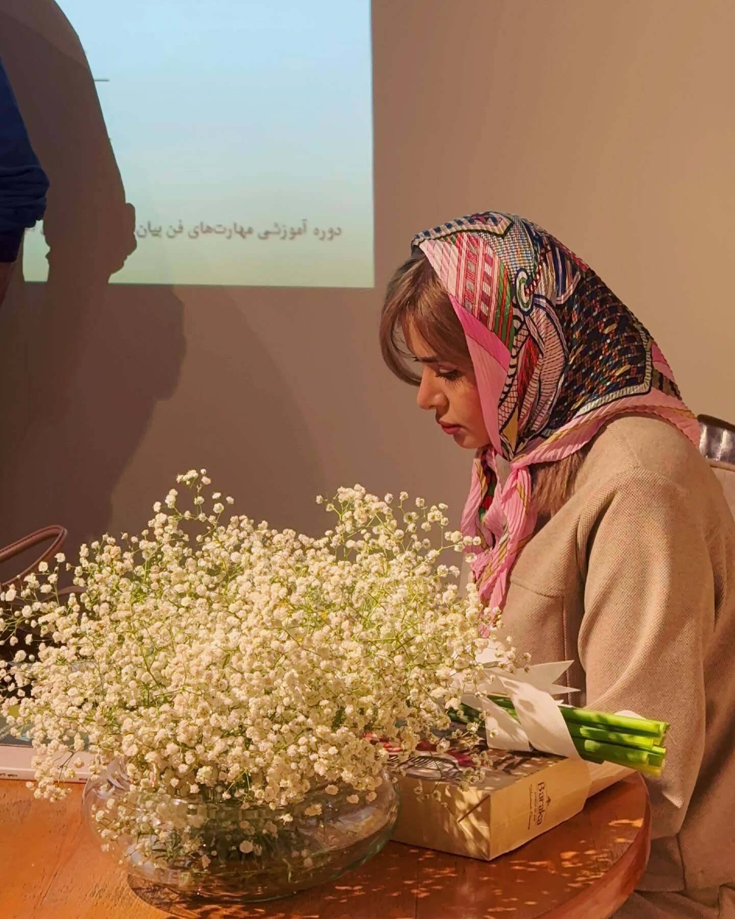 عکس جنجالی مجری اخراجی تلویزیون اینستاگرام را ترکاند