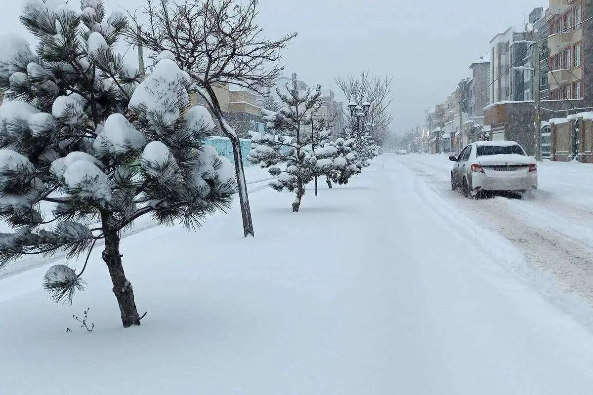 ارتفاع برف در این منطقه به ۵۶ سانتی‌متر رسید