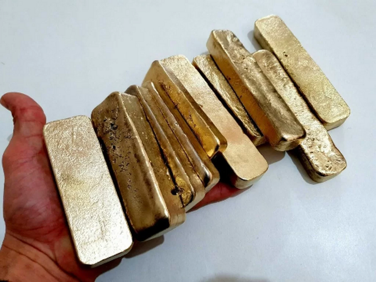 نکات لازم که برای خرید طلای آب شده باید بدانید نکات لازم که برای خرید طلای آب شده باید بدانید