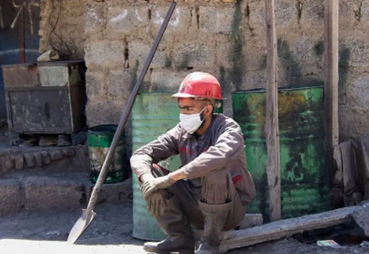 حقوق یک سال کارگر به یک متر خانه هم نمی رسد!