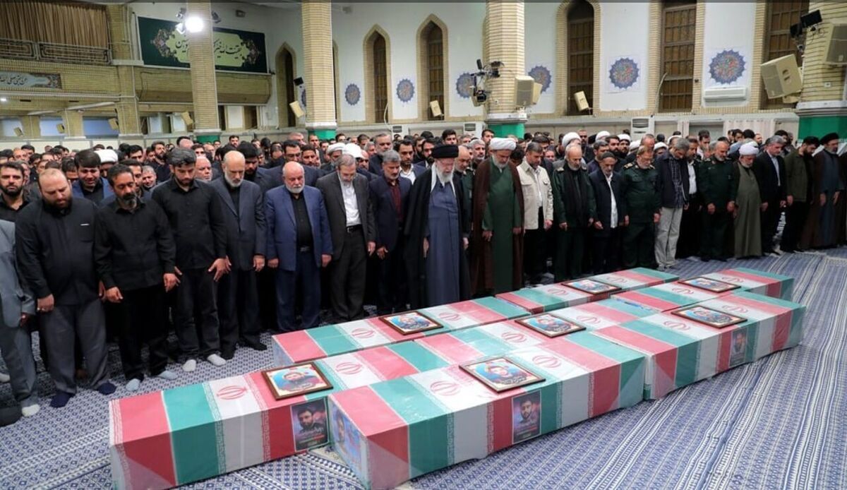 امروز پیکر شهید سید ابراهیم رئیسی در دارالسلام حرم مطهر آرام می گیرد