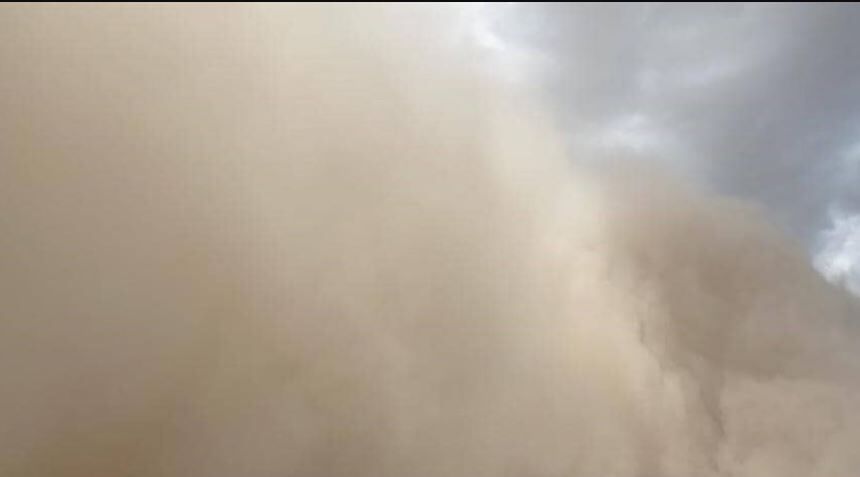 آسمان سیستان رنگ خاک شد + فیلم