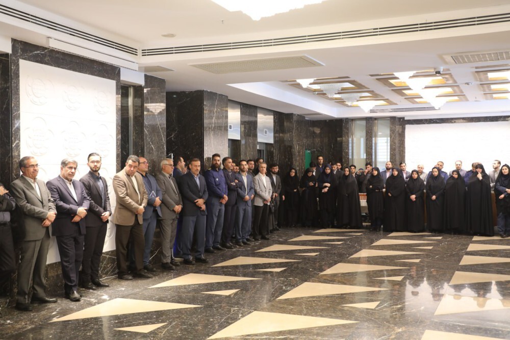 مدیر عامل موسسه اعتباری ملل: ارزشمندترین دارایی ملل، کارکنان این موسسه مردمی است