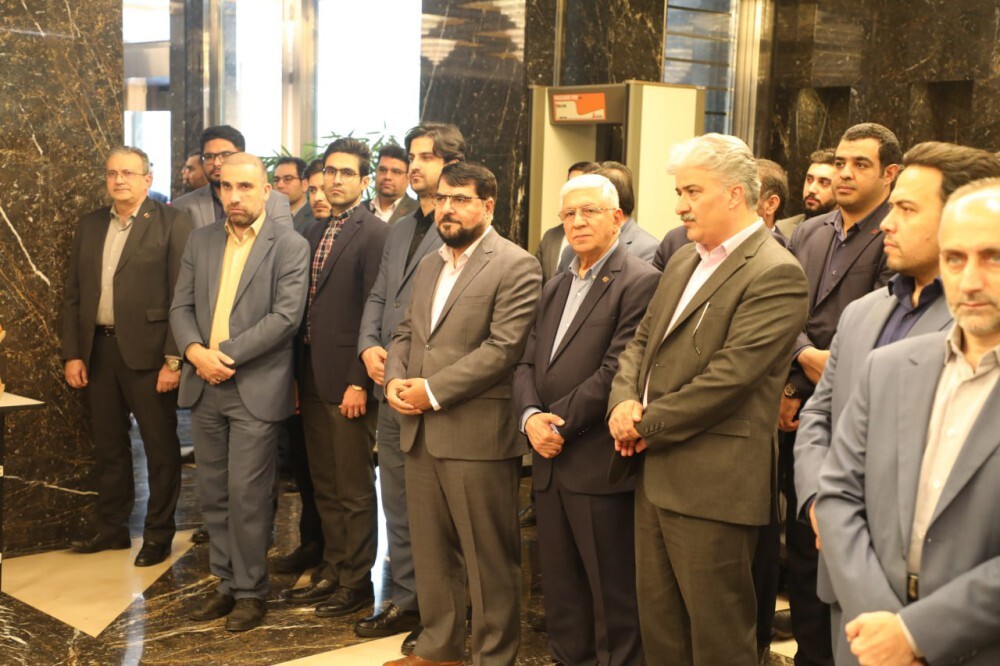 مدیر عامل موسسه اعتباری ملل: ارزشمندترین دارایی ملل، کارکنان این موسسه مردمی است