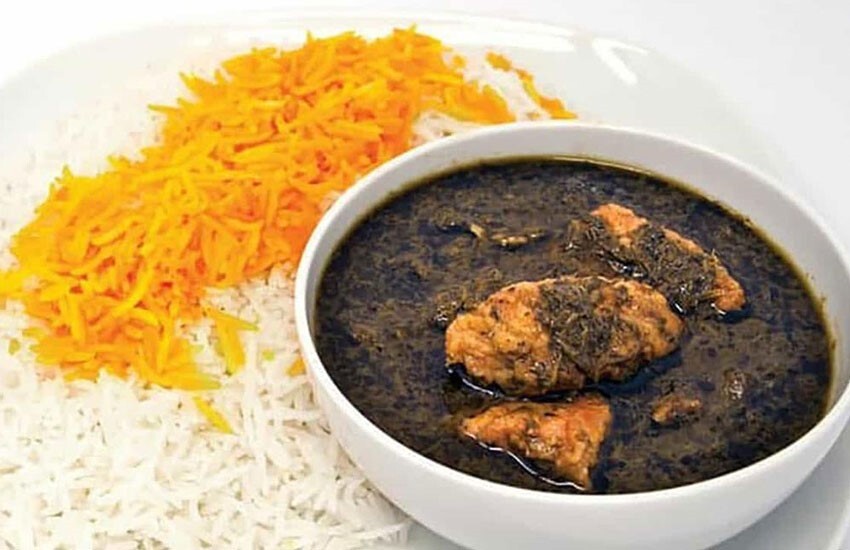 کیش و غذاهای محلی: تجربه طعم‌های خاص