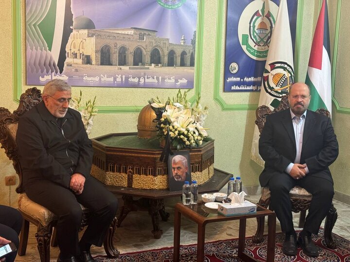 حضور سردار قاآنی در دفتر حماس در تهران + عکس