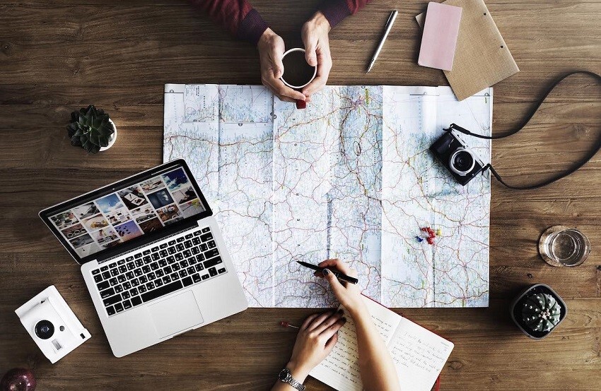 بهترین اپ های خاطره نویسی برای سفر با تور آنتالیا
