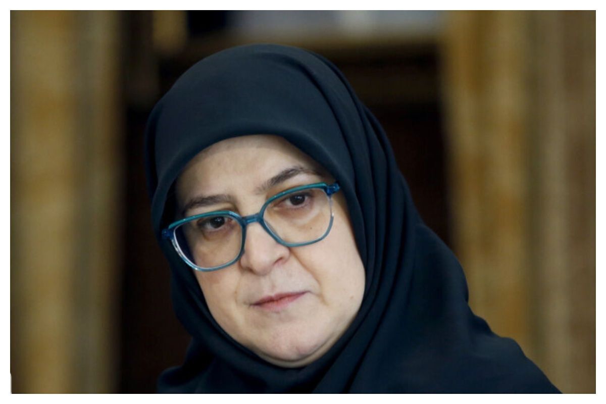 سخنگوی دولت: منع رجیستری گوشی آیفون برداشته شد+ فیلم