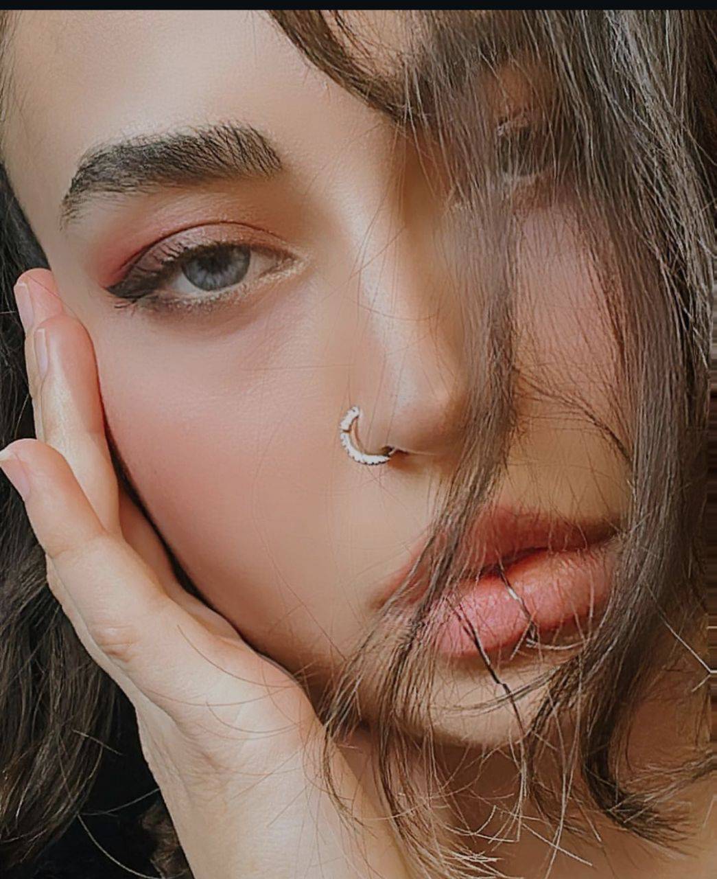 عکس‌های باورنکردنی دایانا حکیمی در اینستاگرام / از موی بلوند تا پیرسینگ بازیگر سریال کیمیا!