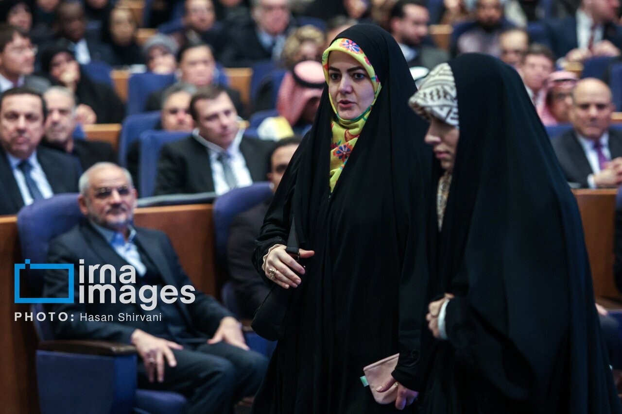 دختر پزشکیان و قالیباف در یک قاب! + عکس