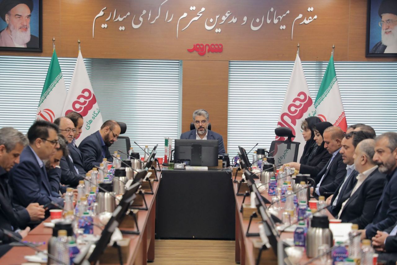 برگزاری نشست هماهنگی عملیات انبارگردانی با تأکید بر همدلی و بررسی دستاوردهای فروشگاه‌های زنجیره‌ای شهروند