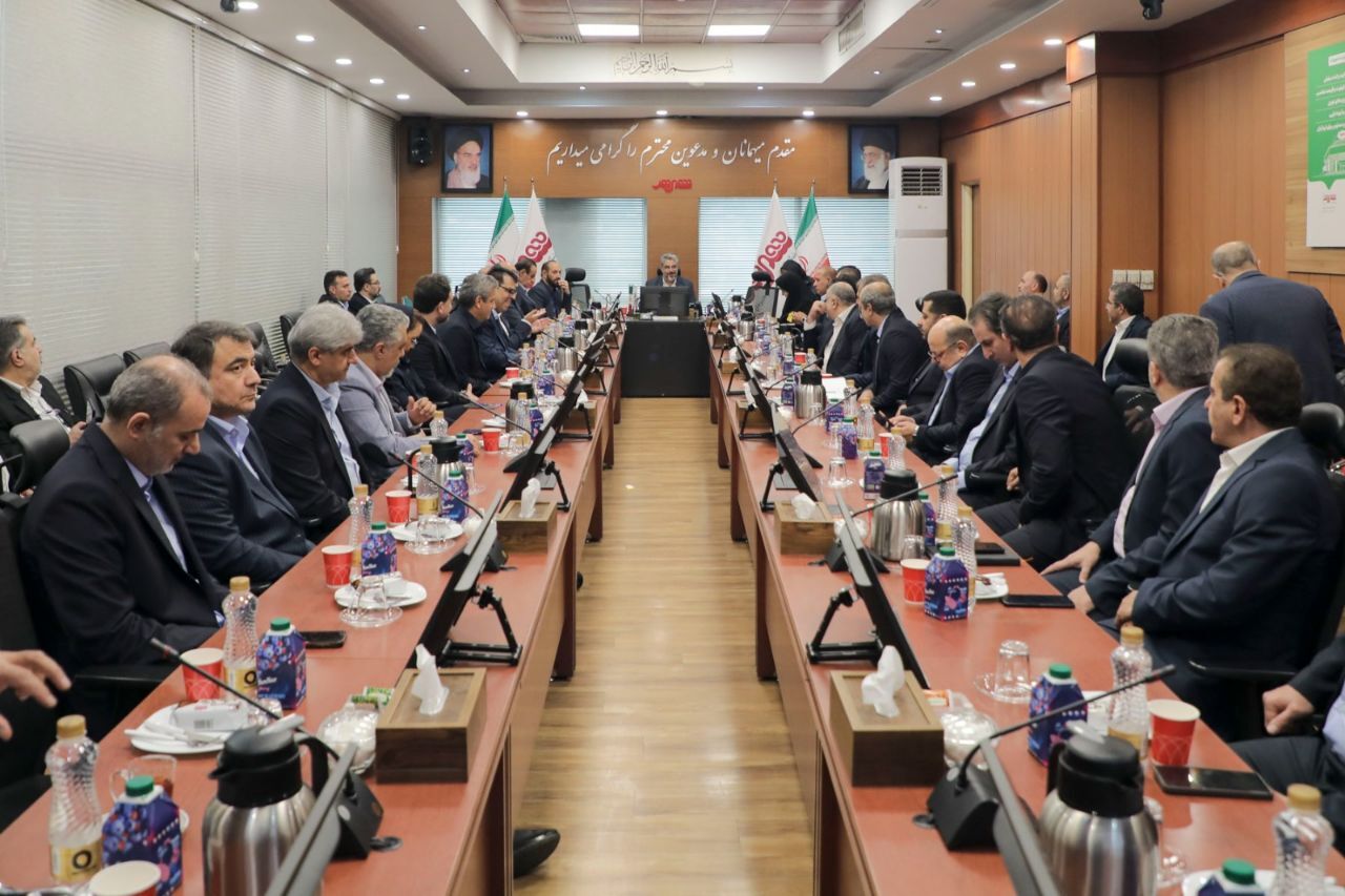 برگزاری نشست هماهنگی عملیات انبارگردانی با تأکید بر همدلی و بررسی دستاوردهای فروشگاه‌های زنجیره‌ای شهروند