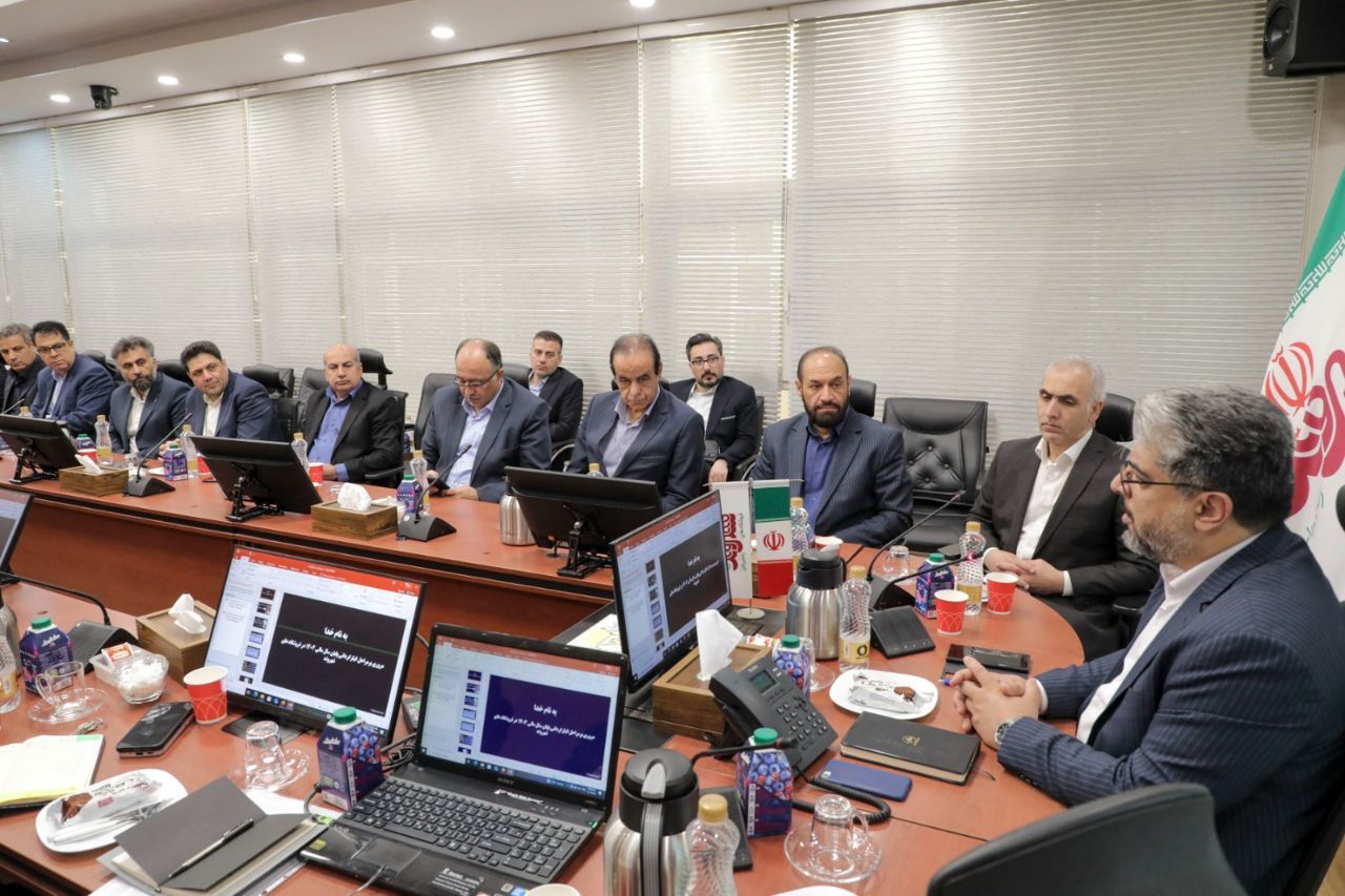 برگزاری نشست هماهنگی عملیات انبارگردانی با تأکید بر همدلی و بررسی دستاوردهای فروشگاه‌های زنجیره‌ای شهروند
