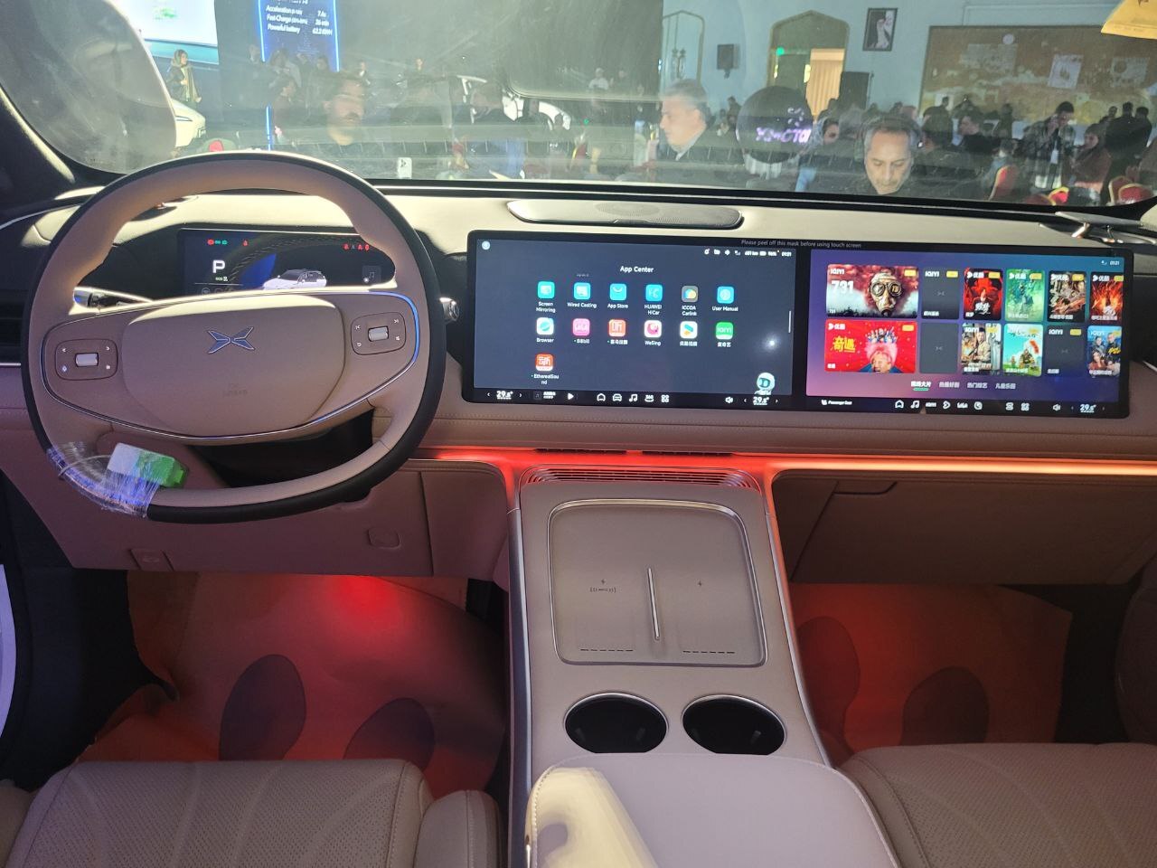 رونمایی از سه محصول ایکس پنگ در ایران