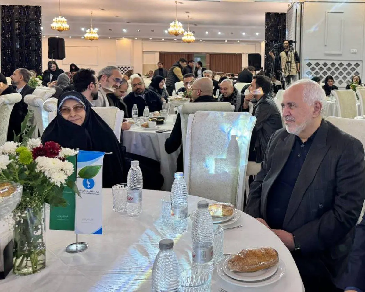 جشن ۱۰ سالگی خبرفوری؛ عبور هلدینگ رسانه‌ای از مرز ۷۰ میلیون مخاطب