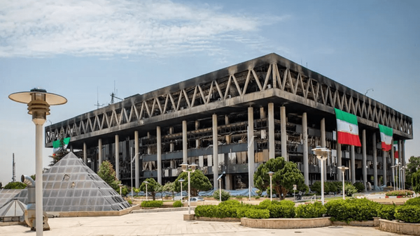 آخرین وضعیت ساختمان صداوسیما پس از حمله اسرائیل + عکس