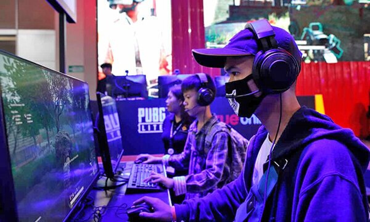 تصاویری عجیب از اتاق یک گیمر چینی در هتل + عکس