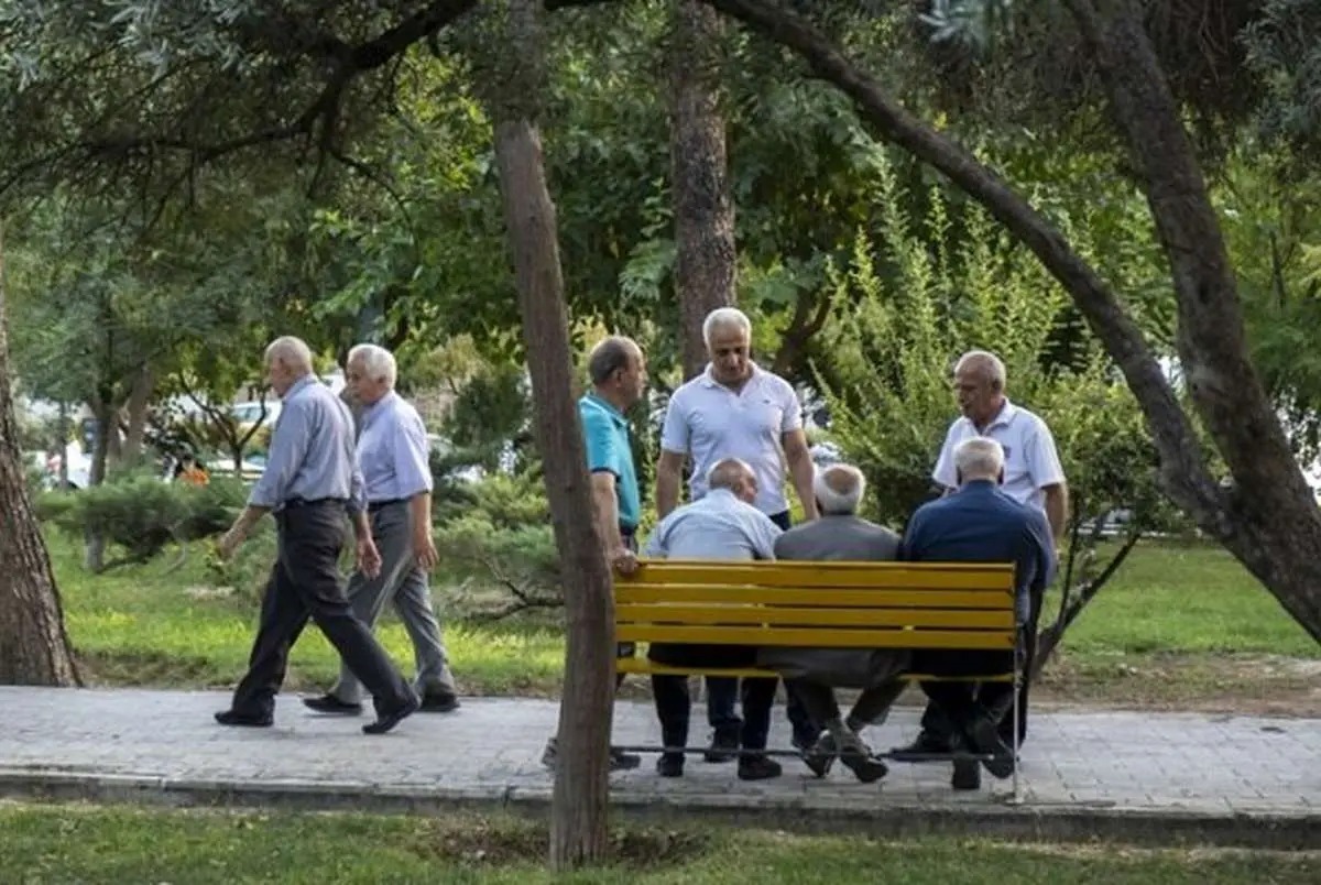 خبر بد برای بازنشستگان / مجلس از حق بازنشستگان عقب‌نشینی کرد