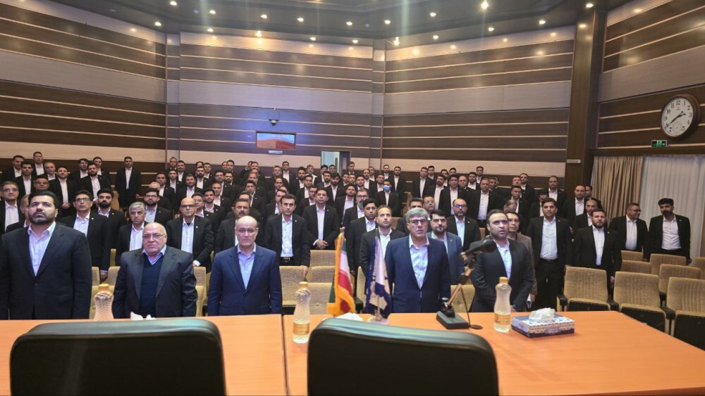 مهندس مجتبی یوسفی، نماینده محترم مردم اهواز: با همت تیم مدیریتی جدید و تلاش همکاران موسسه اعتباری ملل مسیر تحول هموار خواهد شد.