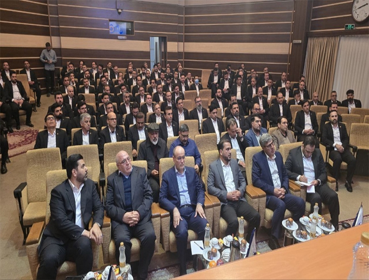 بازسازی و تعالی مؤسسه اعتباری ملل با محوریت اعتماد و انگیزه همکاران امکان پذیر است