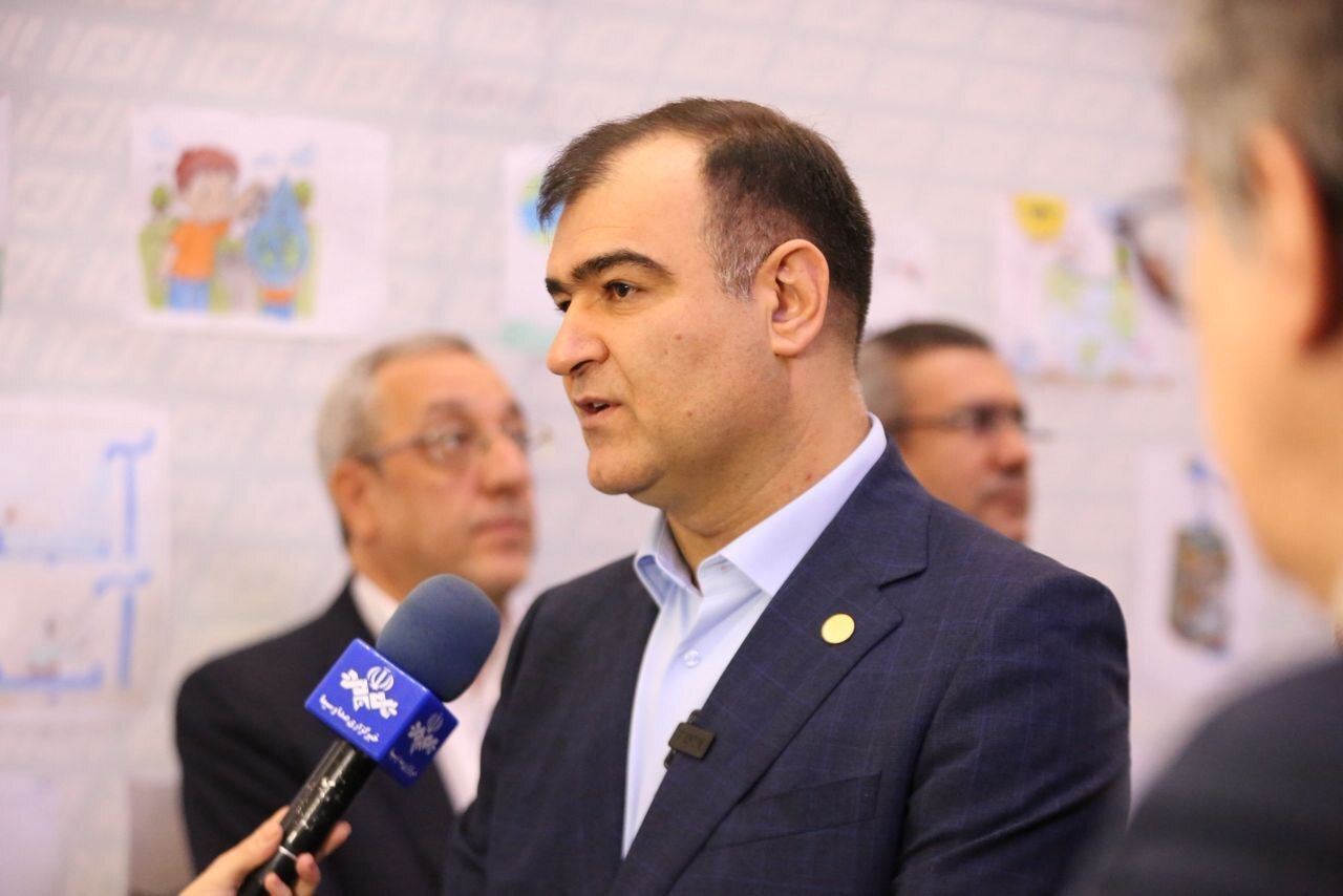 تقدیر از برگزیدگان پویش سراسری «آب را بیمه کنیم» تقدیر از برگزیدگان پویش سراسری «آب را بیمه کنیم»