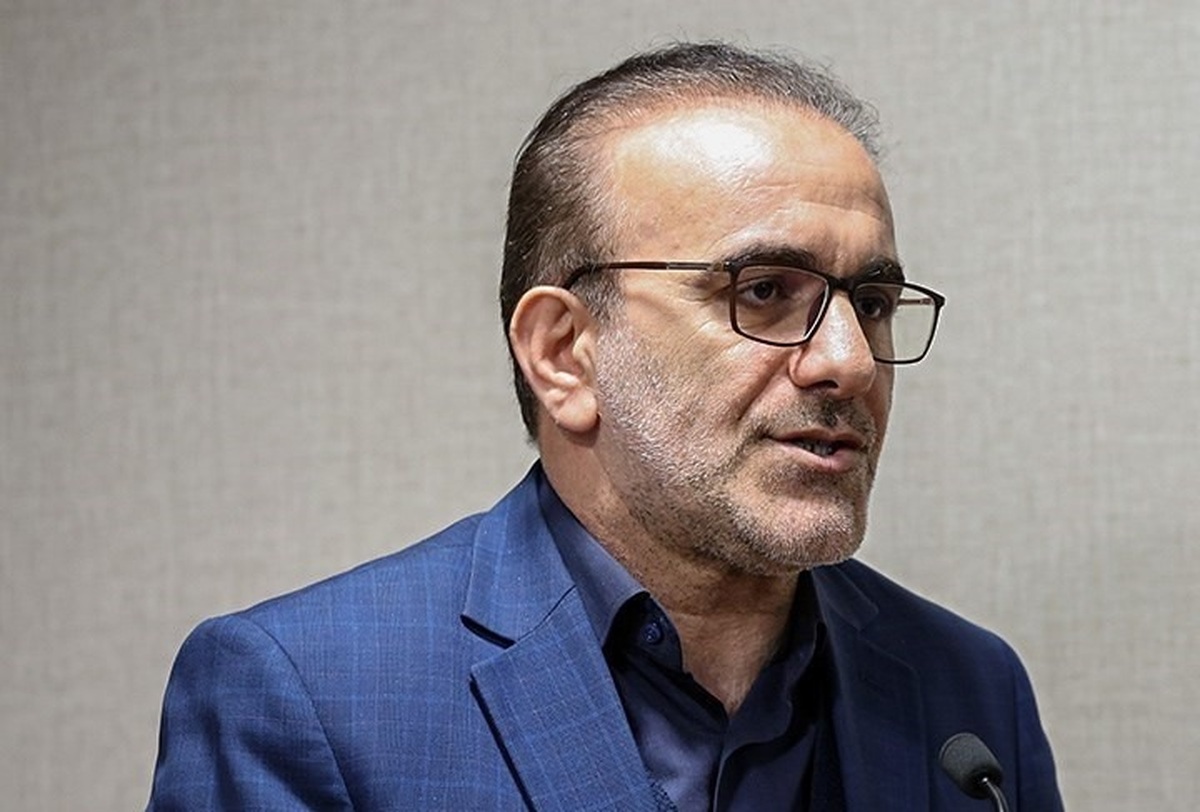 جنجالی روی میز سلامت / رئیس‌زاده حداقل ویزیت پزشک عمومی را ۱ میلیون تومان اعلام کرد