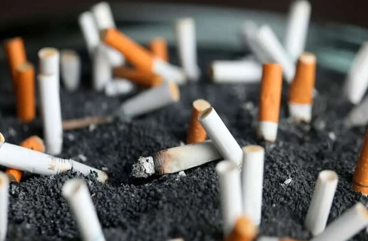 اولین کسی که در ایران سیگار کشید چه کسی بود؟ + تصویر