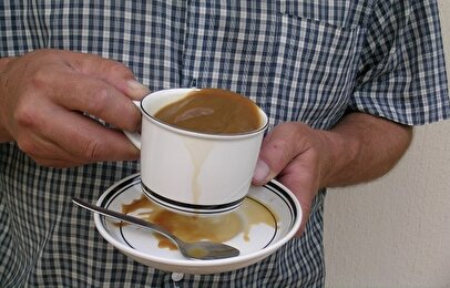 علت لرزش بدن چبست و چگونه آن را درمان کنیم؟