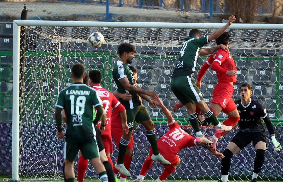 غضب مدیران پرسپولیس علیه هافبک سرخ‌ها