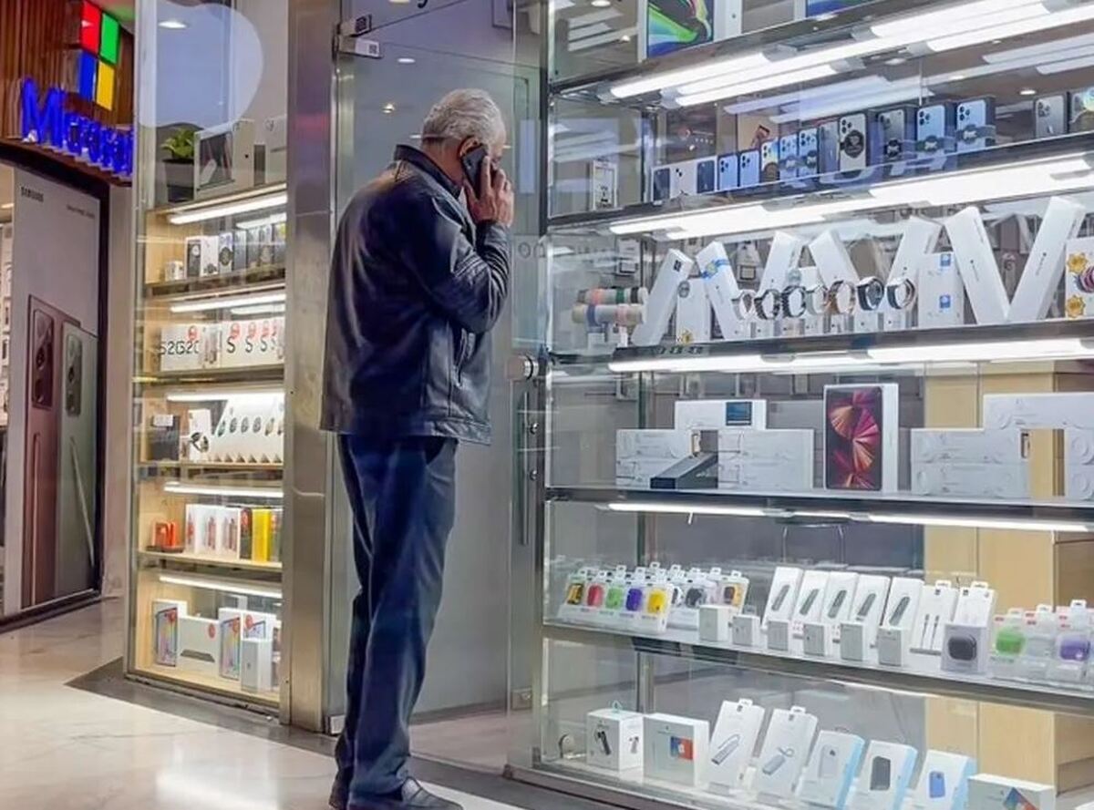 قیمت روز موبایل در ایام پرالتهاب بازار/ از ارزان‌ترین گزینه‌ها تا آیفون‌های لاکچری