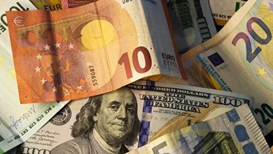 کاهش شدید نرخ دلار/ تک نرخی کردن ارز چگونه نرخ دلار را پایین کشید؟