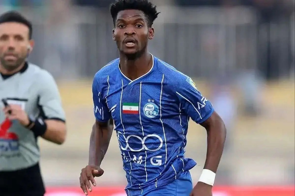 بمب نقل و انتقالات ترکید /اختلاف بزرگ استقلال و پرسپولیس بر سر ستاره استقلالی