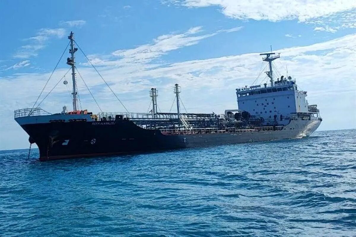 حمله اوکراین به ۲ نفتکش در دریای سیاه/ ماجرا چیست؟