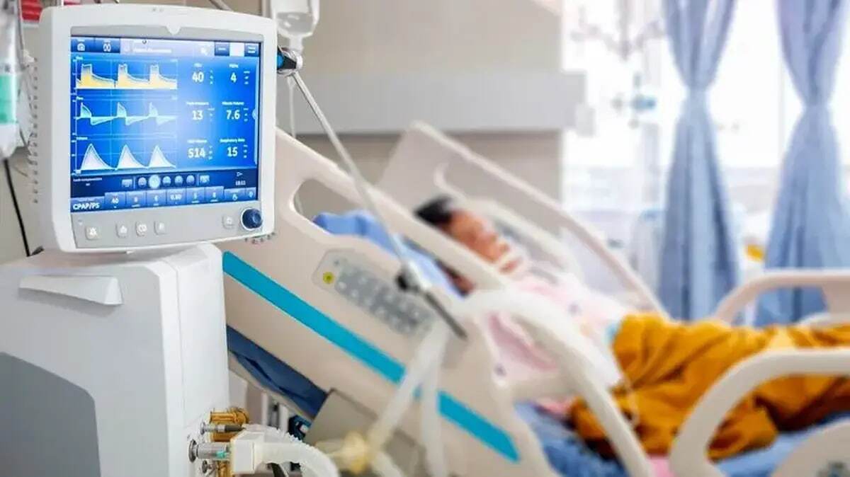 انفجار بمب صوتی در یک مرکز آموزشی / تعداد مجروحان اعلام شد