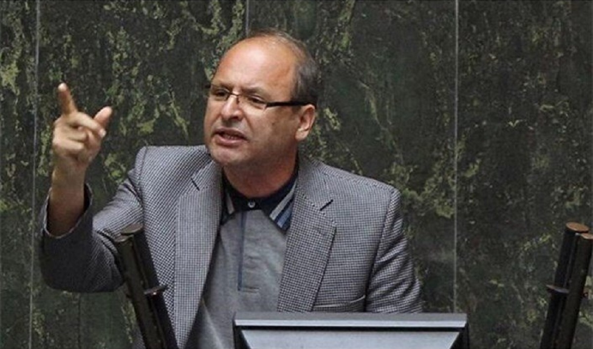 عضو کمیسیون امنیت ملی مجلس: هزینه حمله آمریکا به ایران باید زیاد شود