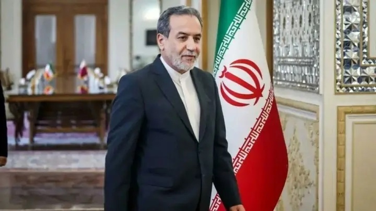 تلاش آمریکا و غرب برای ایجاد انزوای دیپلماتیک؛ چرا لغو دعوت عراقچی به داووس اهمیت دارد؟