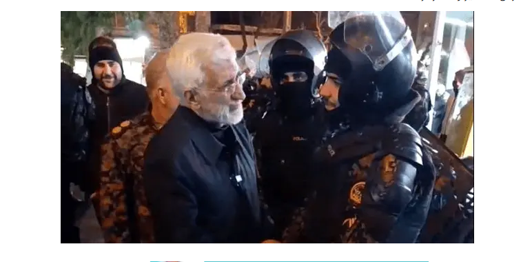 عکس سعید جلیلی کنار مأموران یگان ویژه وایرال شد عکس سعید جلیلی کنار مأموران یگان ویژه وایرال شد