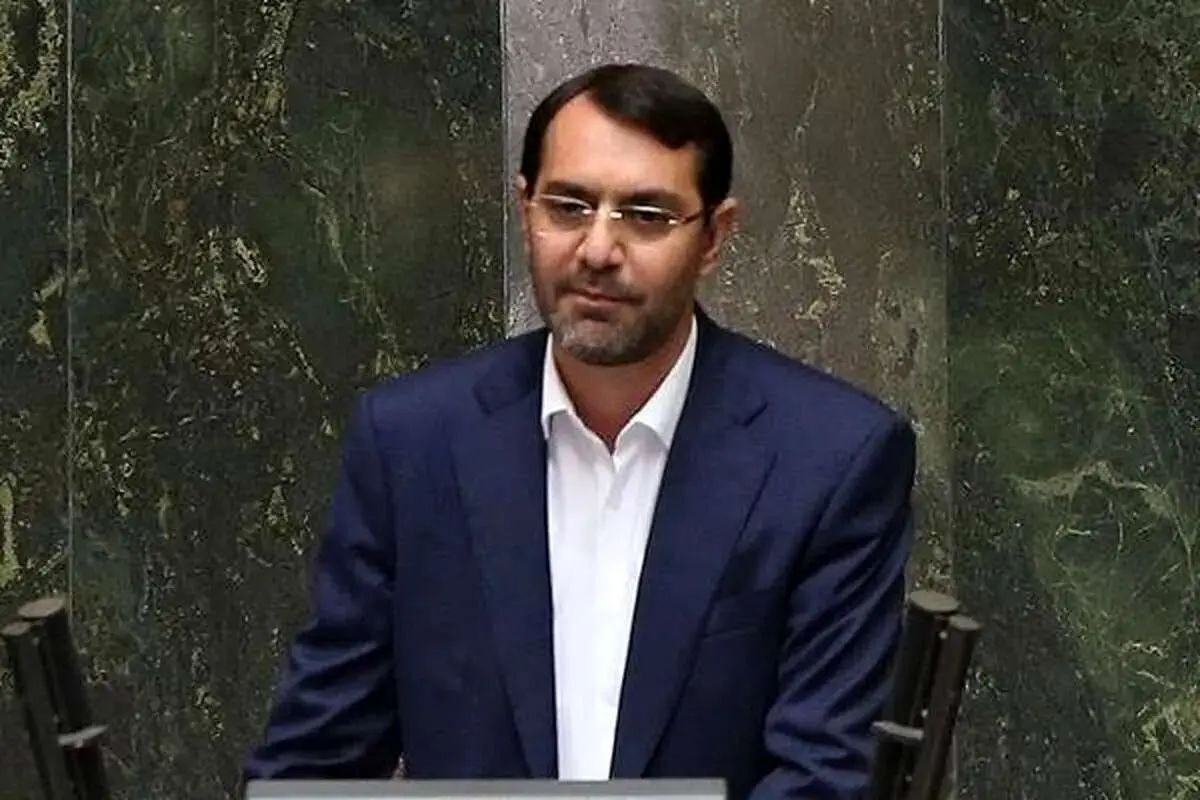 رفراندوم برگزار کنید تا نظر مردم را بدانید/ پیشنهاد یک نماینده مجلس به پزشکیان