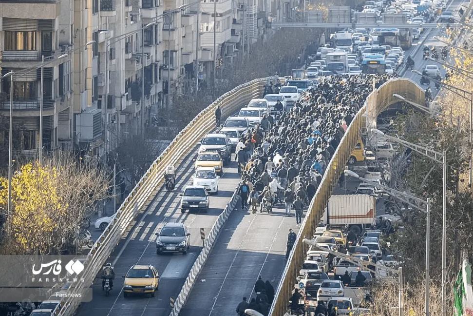 گزارش تصویری از اعتراضات و تجمع امروز در تهران