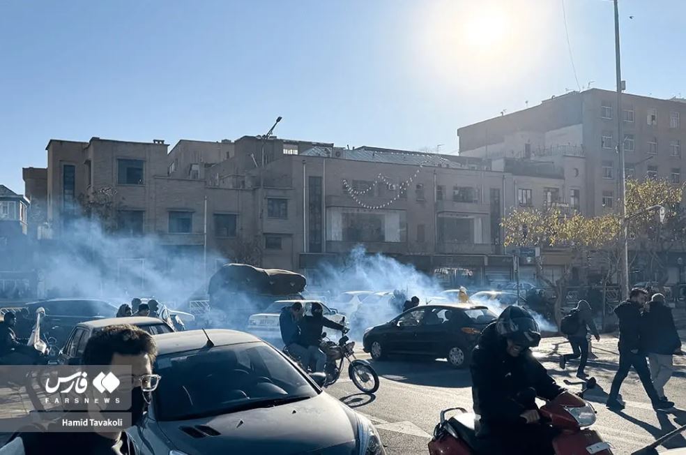 گزارش تصویری از اعتراضات و تجمع امروز در تهران