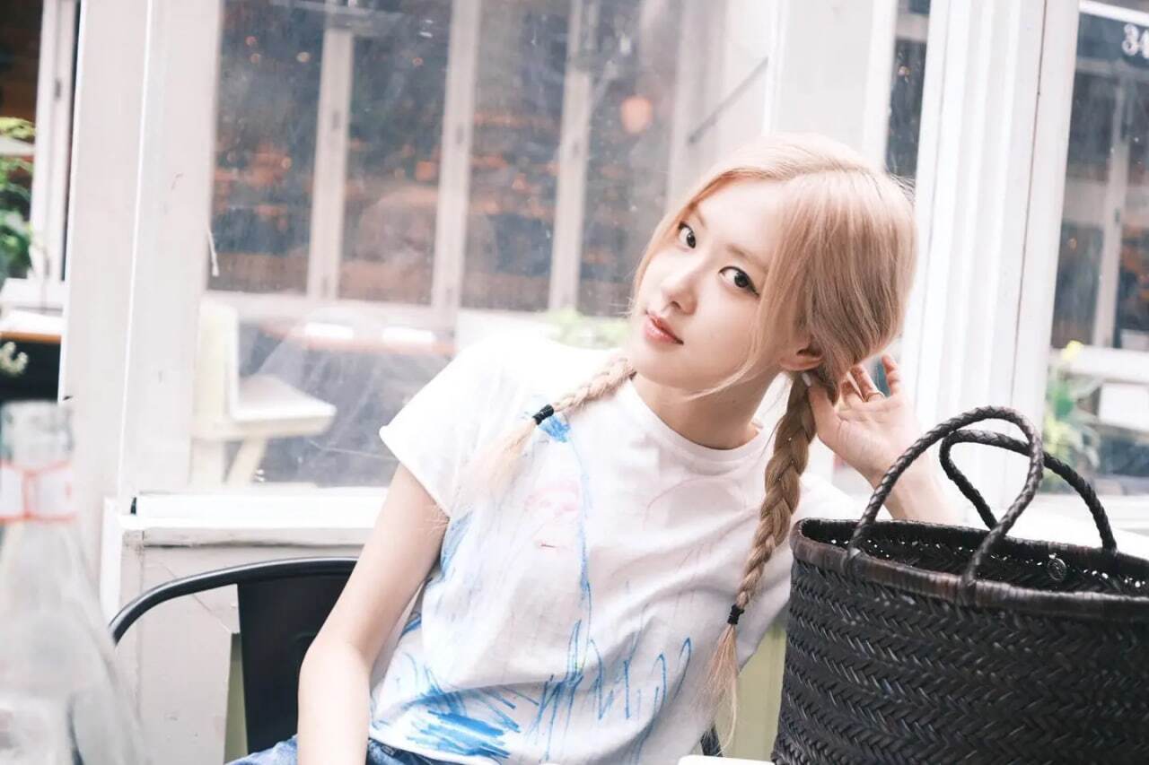 زیباترین زن سال ۲۰۲۵ معرفی شد/ غوغای رزی پارک در میان فهرست جهانی ۱۰۰ نفره + عکس