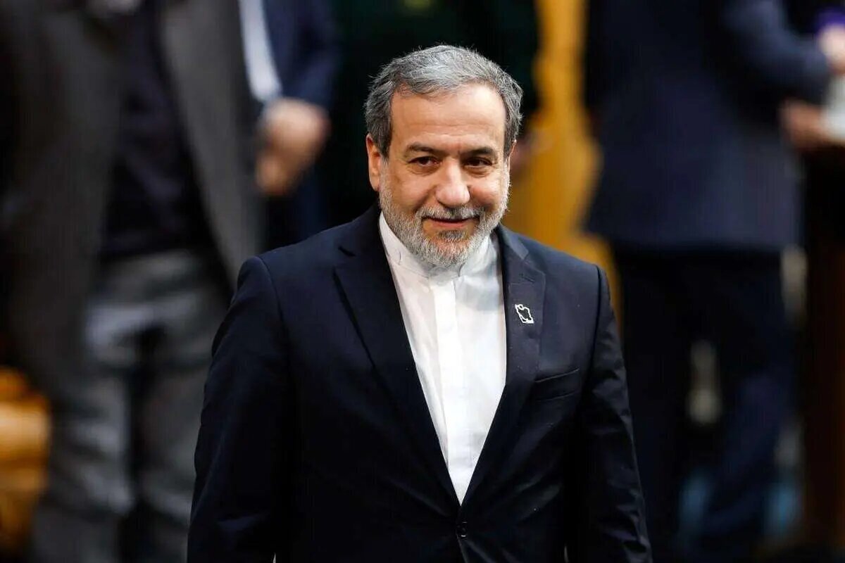 تماس مهم وزیر امور خارجه با دشمن آمریکا / عراقچی دست به کار شد