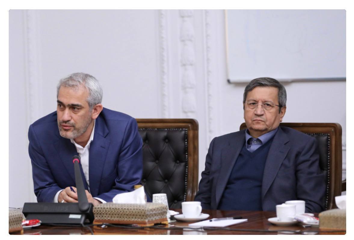 جلسه مهم پزشکیان و همتی / سقوط قیمت دلار و طلا در راه است؟