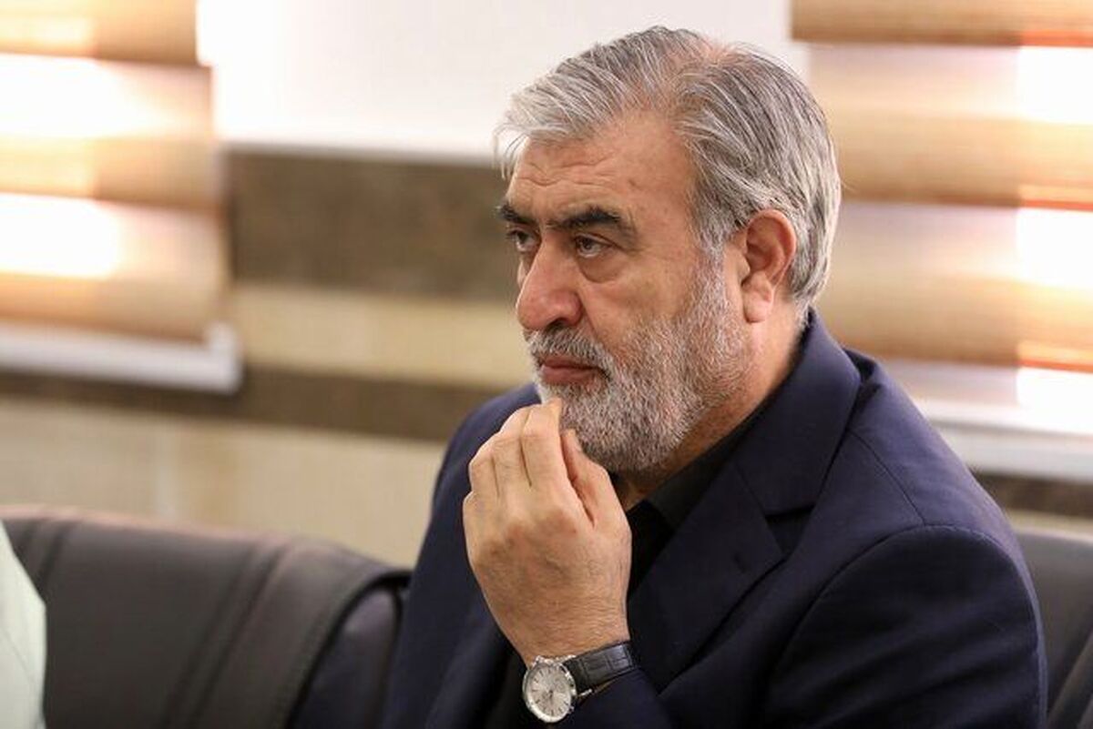 نحوه برخورد با معترضان دستگیرشده چگونه است؟ عزیزی پاسخ داد