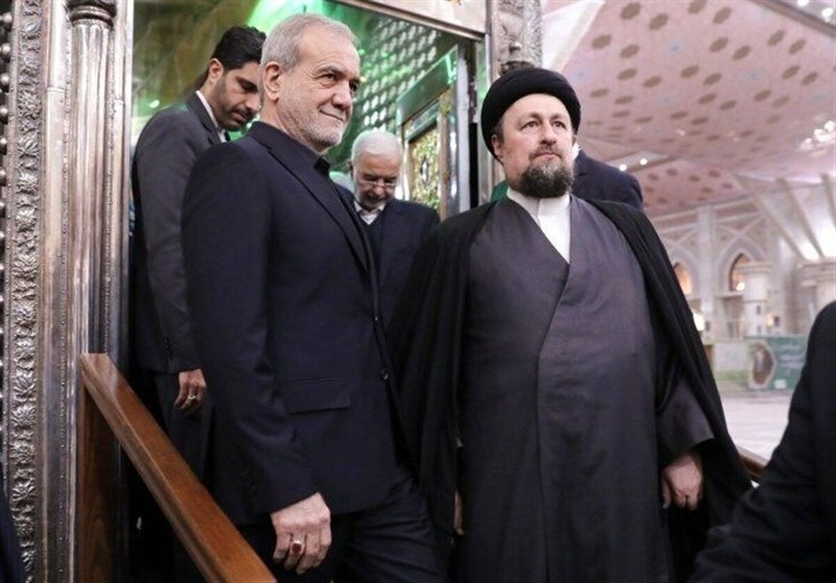سفر اعضای دولت به مرقد امام خمینی / پزشکیان و کابینه تجدید پیمان کردند