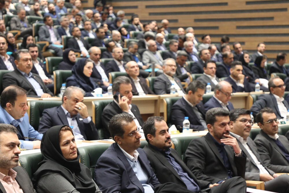 تقدیر از رؤسای موفق شعب موسسه اعتباری ملل