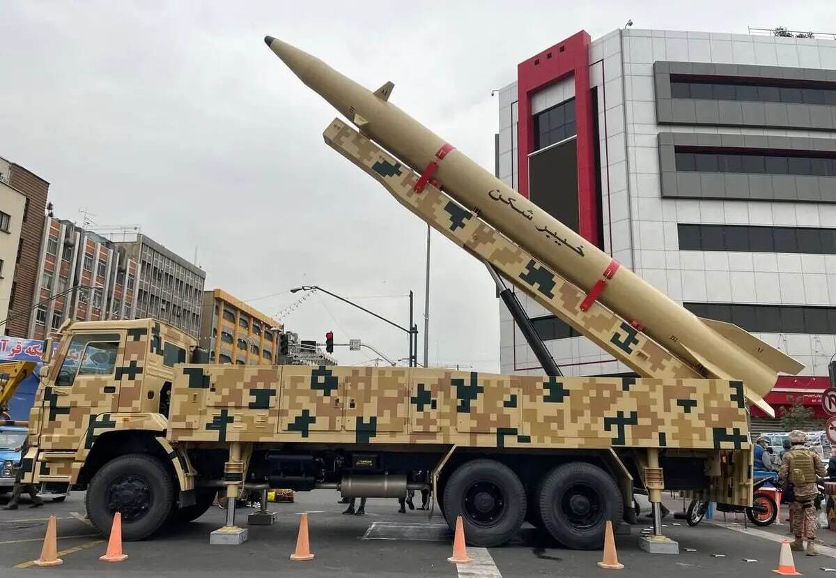 فوری / رونمایی از لانچر موشک هایپرسونیک در مهدیه معلی