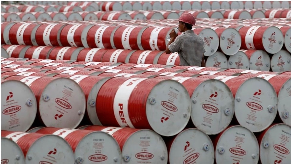 قیمت جهانی نفت کاهش یافت